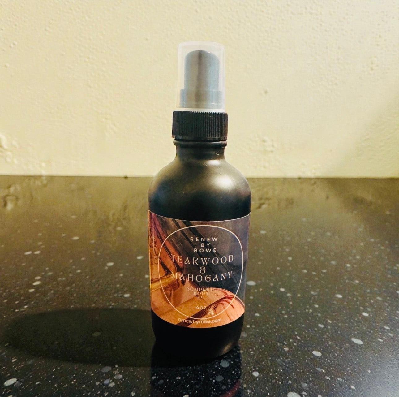 Teakwood and Mahogany Body Oil